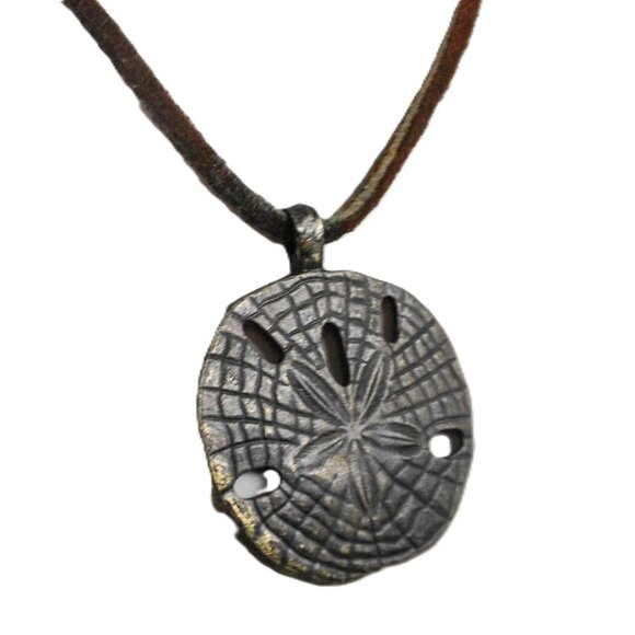 Vintage Y2K Bebe Sand Dollar Pendant Necklace - Picture 2 of 8